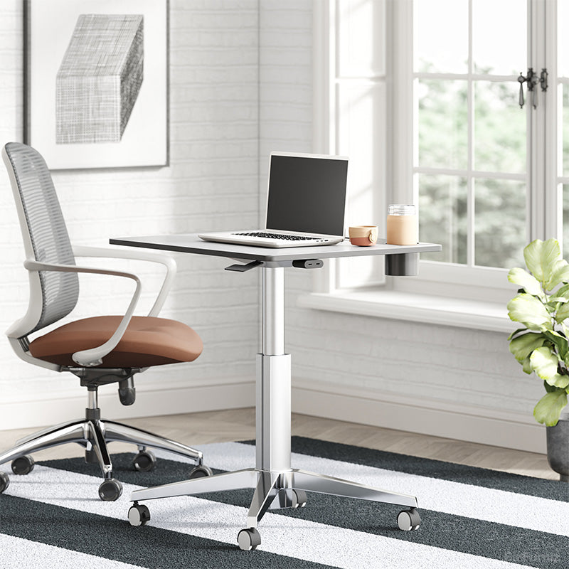 Move Freely with This Office Desk