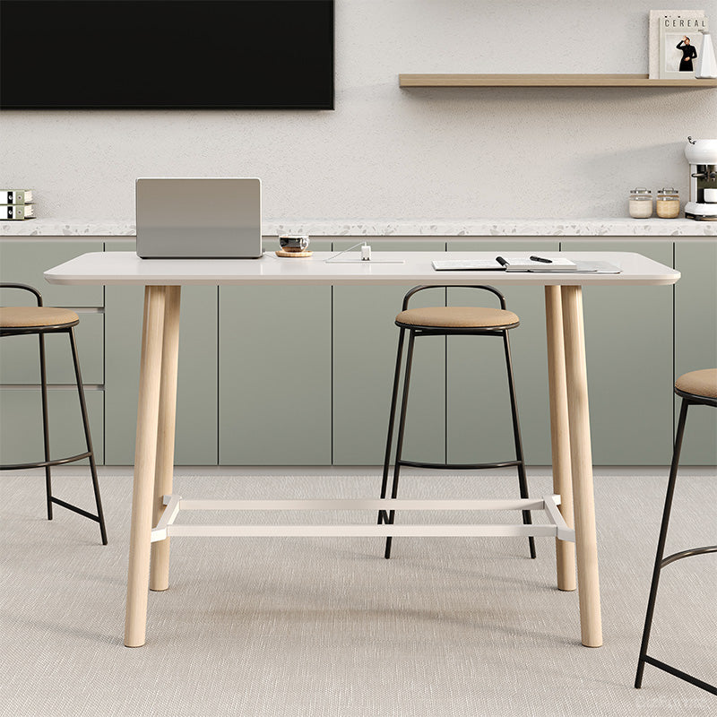 Where Colleagues Feel at Ease Instantly