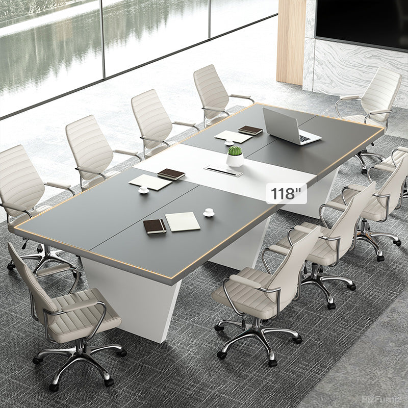 Spacious Tabletop